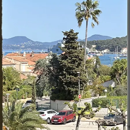 Апартаменты Le Surfeur Ла-Сейн-сюр-Мер